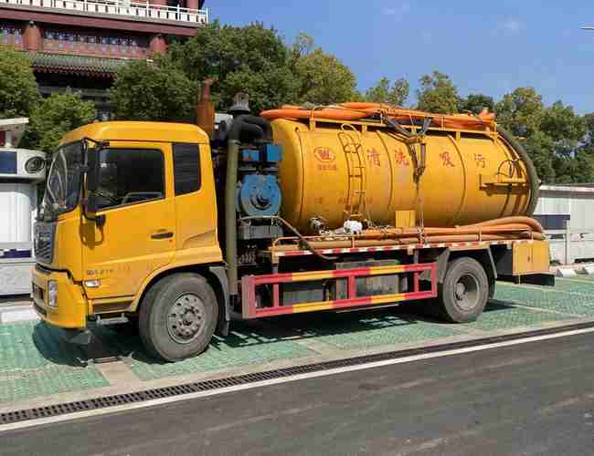 管道清淤的重要性及常見問題解析 管道清淤的重要性及常見問題解析